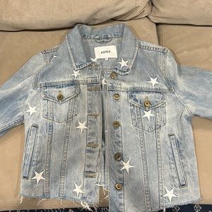 Pistola women’s jean jacket with stars. Size large